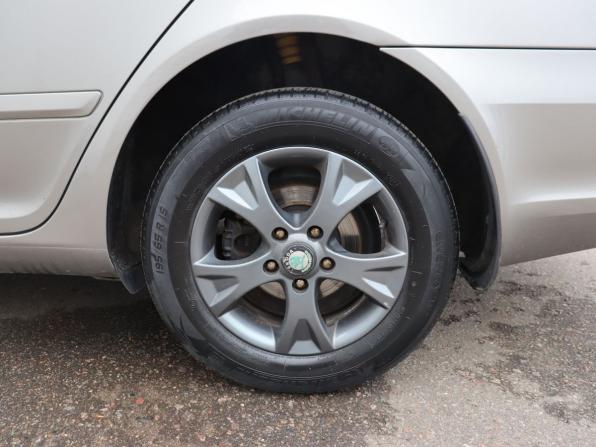 Skoda Octavia II (A5) Рестайлинг с пробегом 2010 года, цена 699 000 рублей, 253000 км, лифтбек, Автокод Объявления