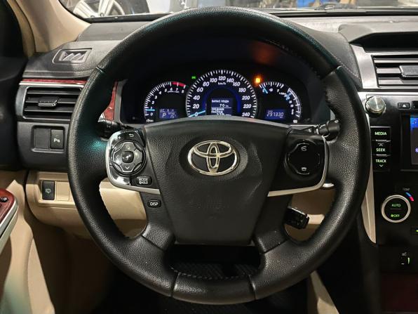 Toyota Camry VII (XV50) с пробегом 2012 года, цена 1 260 000 рублей, 297329 км, седан, Автокод Объявления