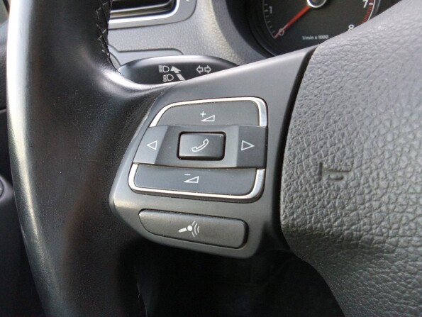Volkswagen Polo V с пробегом 2011 года, цена 918 000 рублей, 144781 км, седан, Автокод Объявления
