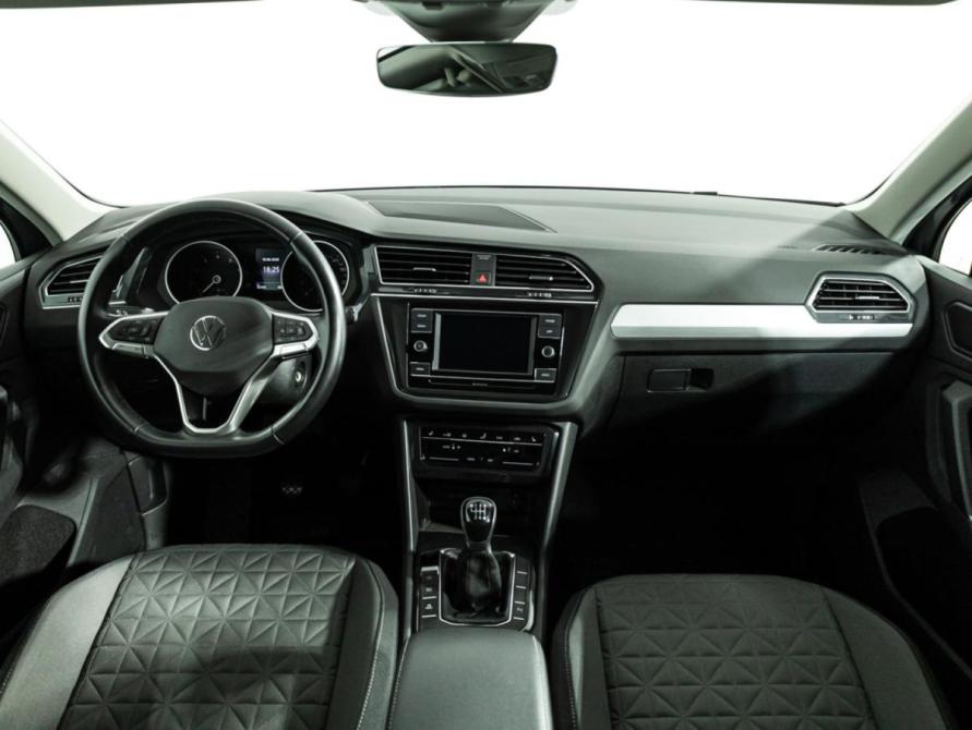 Volkswagen Tiguan II Рестайлинг Санкт-Петербург  - изображение 14