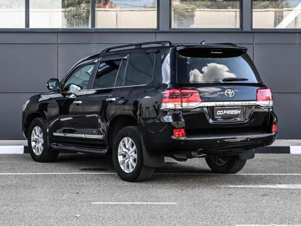 Toyota Land Cruiser 200 Series Рестайлинг 2 с пробегом 2015 года, цена 4 984 000 рублей, 190697 км, внедорожник, Автокод Объявления