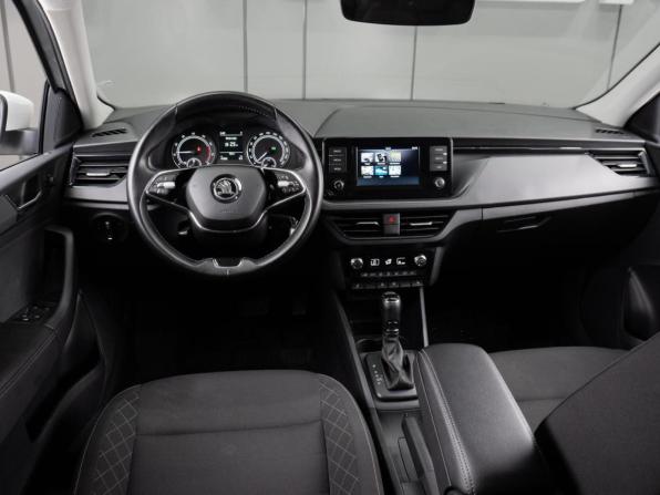 Skoda Rapid II с пробегом 2021 года, цена 1 649 000 рублей, 41892 км, лифтбек, Автокод Объявления