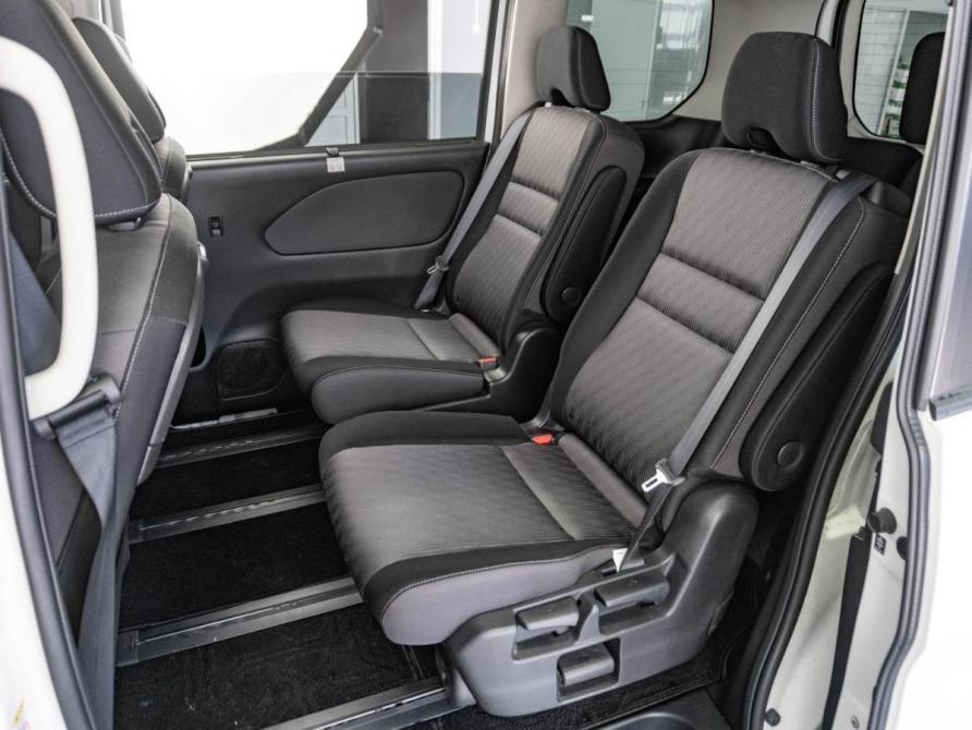 Nissan Serena V (C27) Рестайлинг Тюмень  - изображение 7