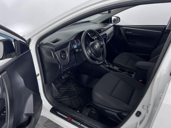 Toyota Corolla XI (E160 E170 E180) Рестайлинг 1 с пробегом 2016 года, цена 1 360 000 рублей, 81000 км, седан, Автокод Объявления
