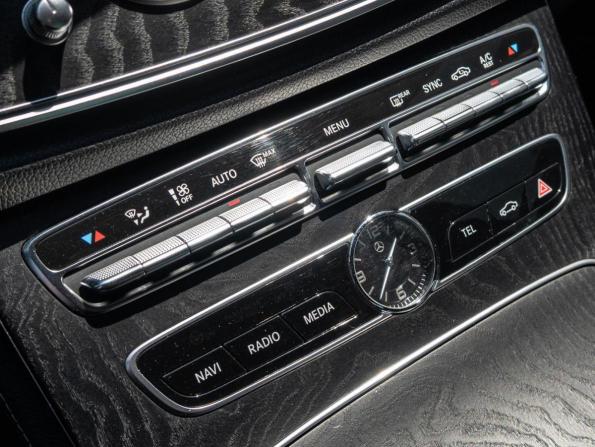 Mercedes-Benz E-Класс V (W213 S213 C238) с пробегом 2019 года, цена 3 820 000 рублей, 53178 км, седан, Автокод Объявления