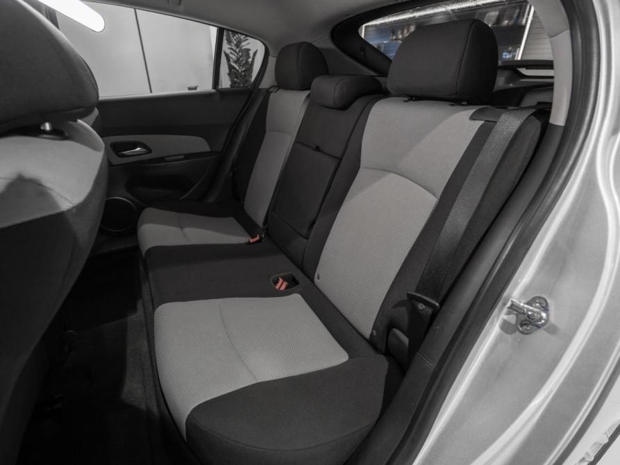 Chevrolet Cruze I Рестайлинг Москва  - изображение 12