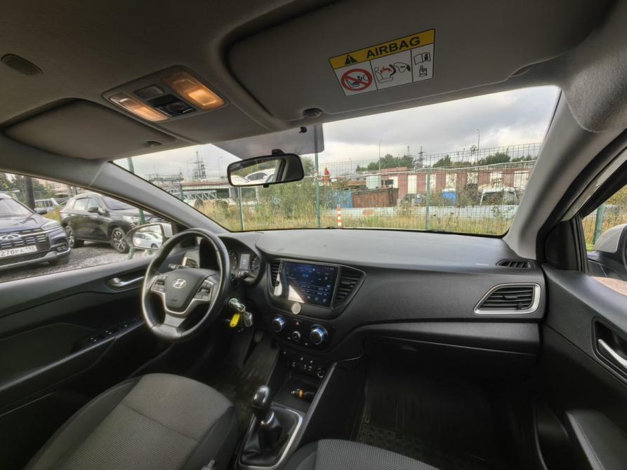 Hyundai Solaris II Санкт-Петербург  - изображение 9