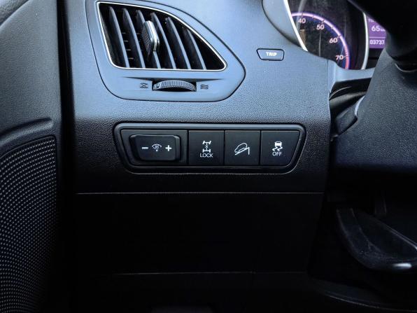 Hyundai ix35 I с пробегом 2012 года, цена 1 499 000 рублей, 102850 км, внедорожник, Автокод Объявления
