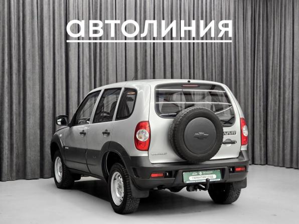 Chevrolet Niva I Рестайлинг с пробегом 2013 года, цена 559 000 рублей, 140000 км, внедорожник, Автокод Объявления