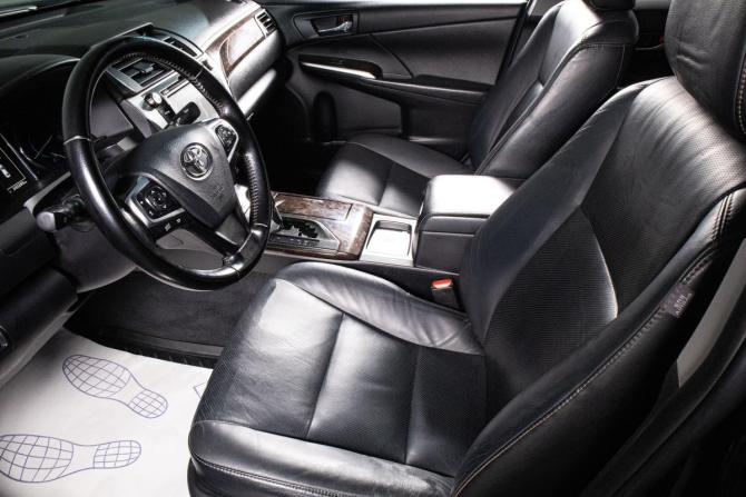 Toyota Camry VII (XV50) Рестайлинг с пробегом 2015 года, цена 1 959 000 рублей, 240289 км, седан, Автокод Объявления