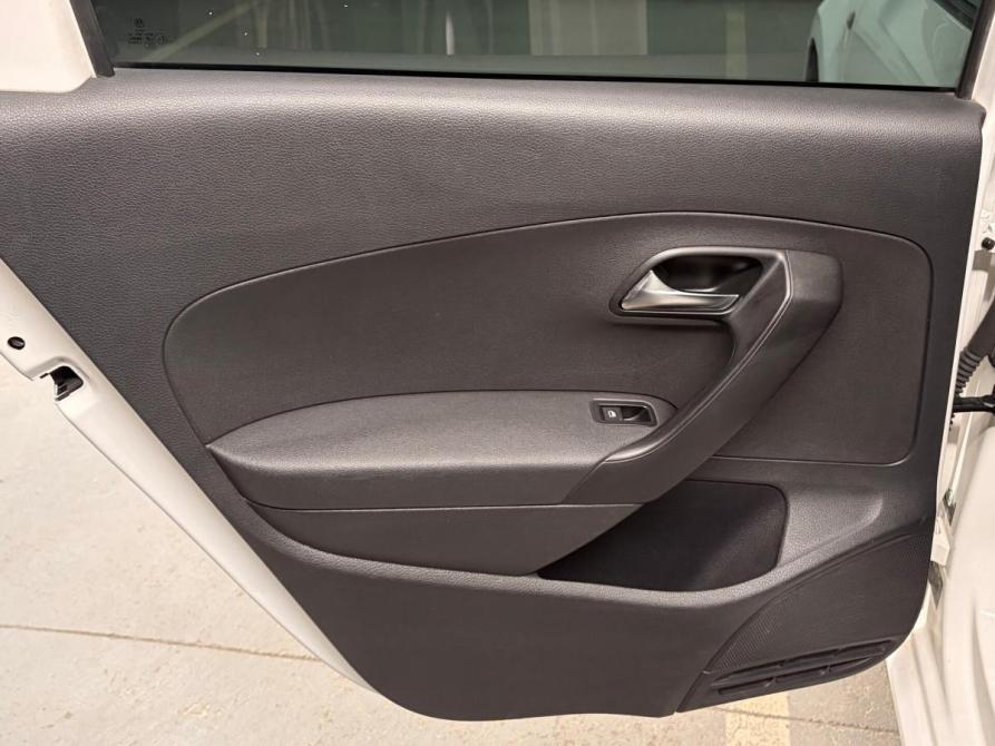 Volkswagen Polo V Екатеринбург  - изображение 16