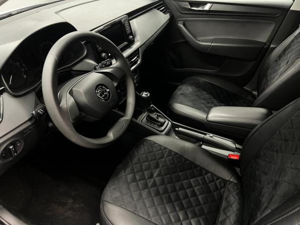 Skoda Rapid II с пробегом 2022 года, цена 1 660 000 рублей, 48756 км, лифтбек, Автокод Объявления