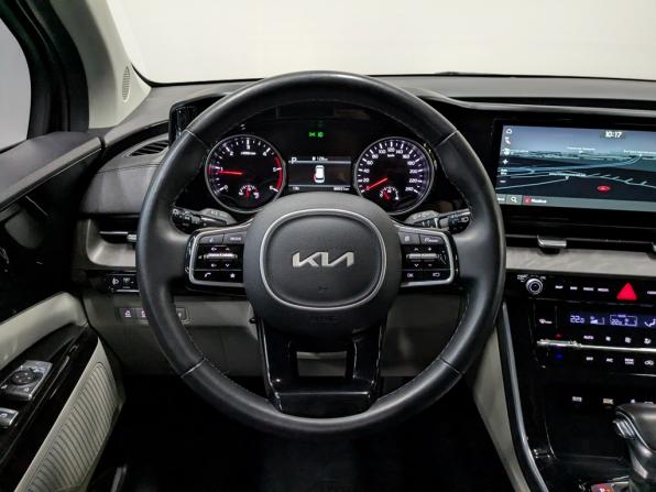 Kia Carnival IV с пробегом 2023 года, цена 4 250 000 рублей, 88000 км, минивэн, Автокод Объявления