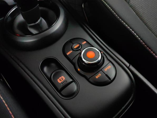 Mini Countryman II Рестайлинг с пробегом 2021 года, цена 2 948 000 рублей, 25598 км, внедорожник, Автокод Объявления