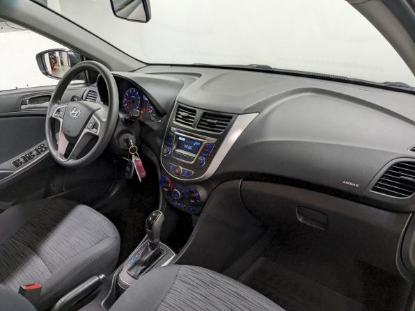 Hyundai Solaris I Рестайлинг с пробегом 2015 года, цена 1 090 000 рублей, 68850 км, хэтчбек, Автокод Объявления
