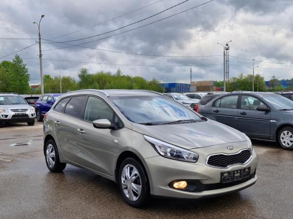 Kia Ceed II с пробегом 2013 года, цена 978 000 рублей, 178519 км, универсал, Автокод Объявления