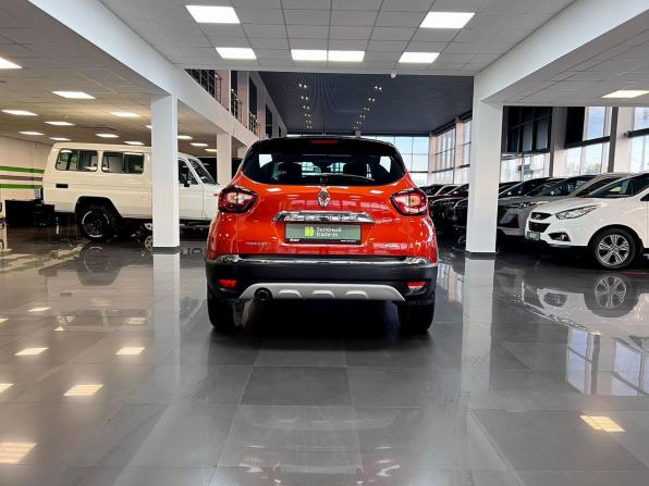 Renault Kaptur I с пробегом 2017 года, цена 1 550 000 рублей, 109289 км, внедорожник, Автокод Объявления