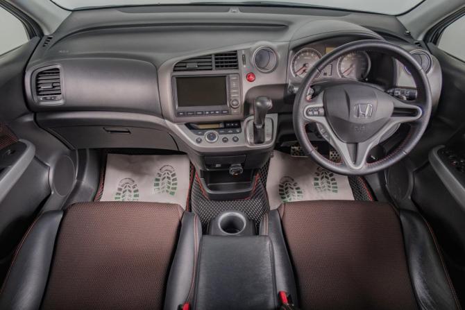 Honda Stream II Рестайлинг с пробегом 2009 года, цена 1 249 000 рублей, 152800 км, компактвэн, Автокод Объявления