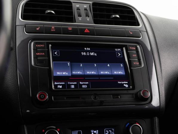 Volkswagen Polo V Рестайлинг с пробегом 2018 года, цена 1 138 055 рублей, 135252 км, седан, Автокод Объявления