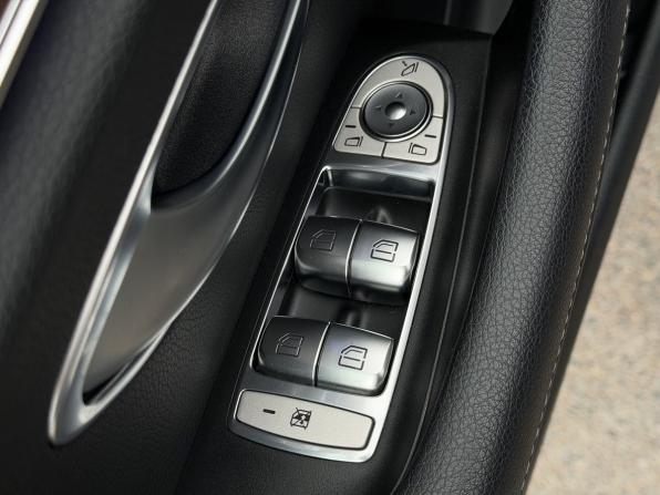 Mercedes-Benz E-Класс V (W213 S213 C238) с пробегом 2018 года, цена 3 900 000 рублей, 84593 км, универсал, Автокод Объявления