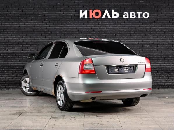 Skoda Octavia II (A5) Рестайлинг с пробегом 2010 года, цена 570 000 рублей, 282665 км, лифтбек, Автокод Объявления