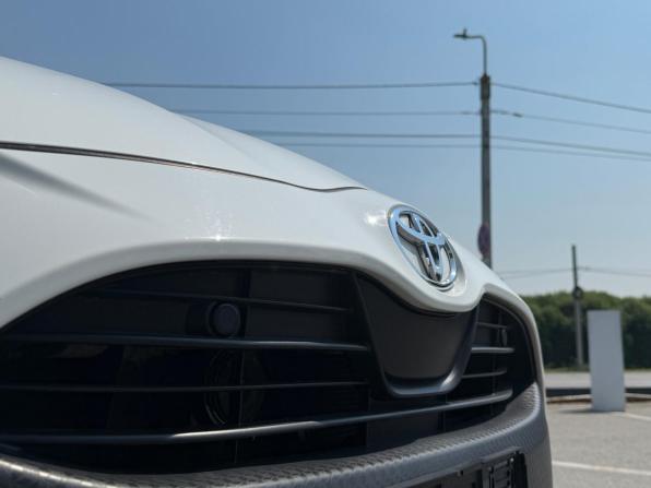 Toyota Yaris IV с пробегом 2021 года, цена 1 199 000 рублей, 31475 км, хэтчбек, Автокод Объявления