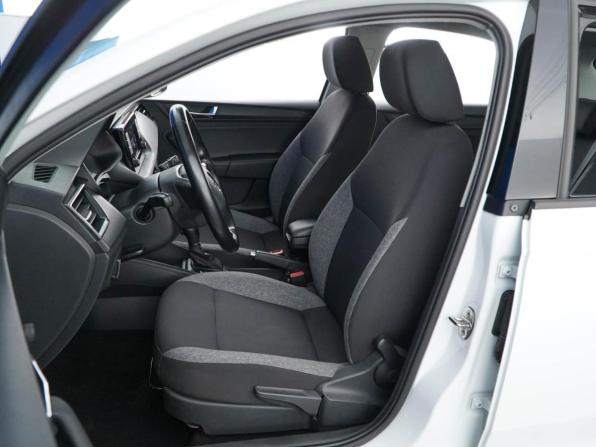 Skoda Rapid II с пробегом 2022 года, цена 1 740 500 рублей, 114038 км, лифтбек, Автокод Объявления