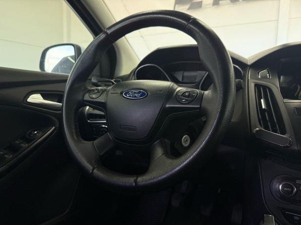 Ford Focus III с пробегом 2012 года, цена 745 000 рублей, 215772 км, хэтчбек, Автокод Объявления