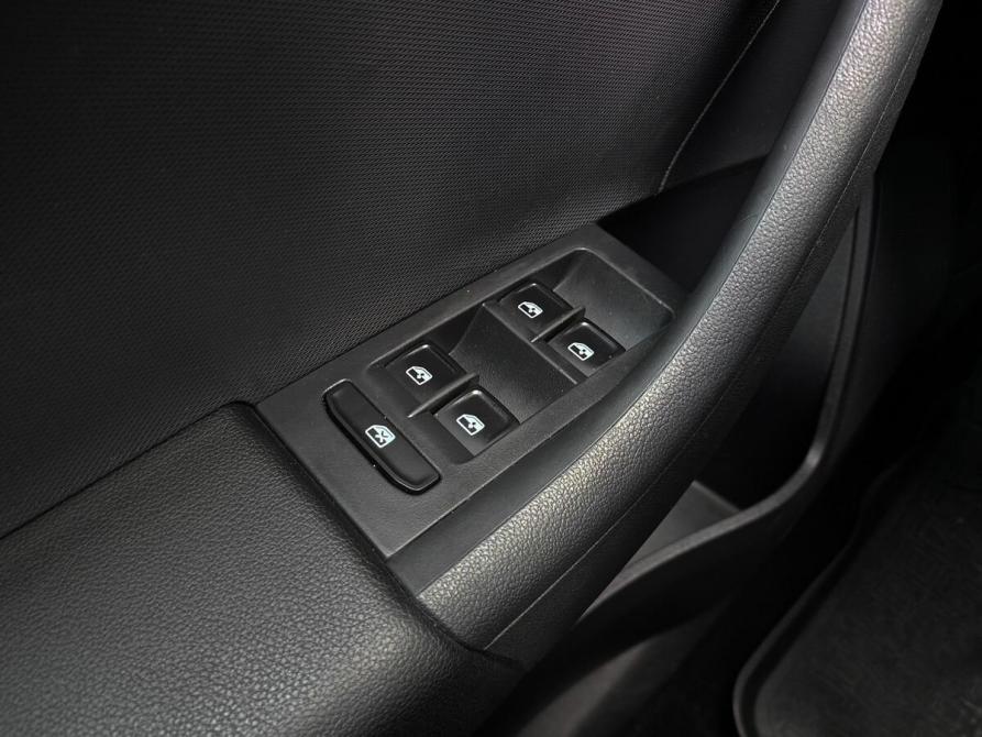Volkswagen Polo V Рестайлинг Казань  - изображение 12