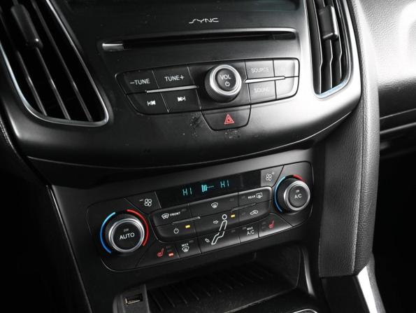 Ford Focus III Рестайлинг с пробегом 2016 года, цена 1 159 000 рублей, 163957 км, седан, Автокод Объявления