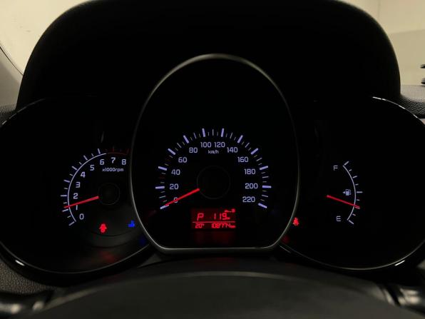 Kia Rio III Рестайлинг с пробегом 2016 года, цена 1 129 000 рублей, 108000 км, хэтчбек, Автокод Объявления