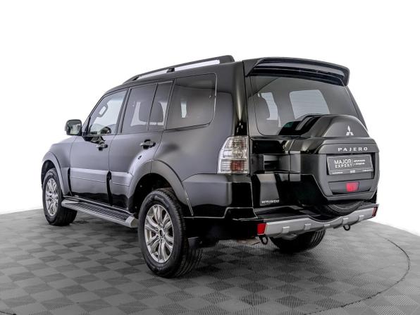 Mitsubishi Pajero IV Рестайлинг 2 с пробегом 2015 года, цена 2 650 000 рублей, 114877 км, внедорожник, Автокод Объявления