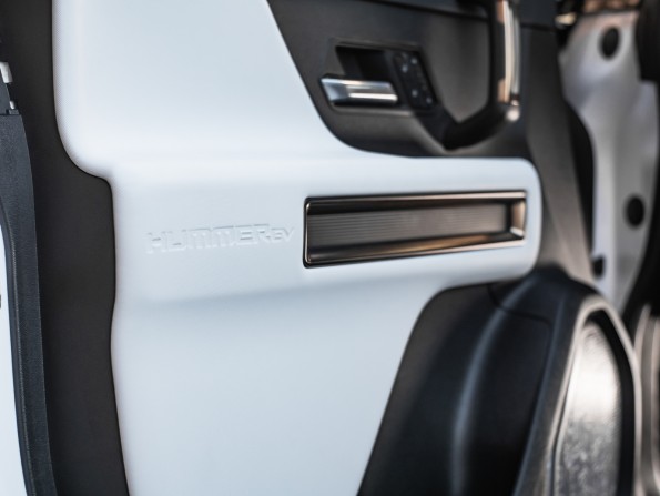 Новый GMC Hummer EV 2024 года, цена 20 990 000 рублей, offers.body_type.unknown, Автокод Объявления