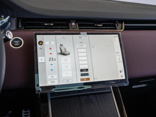 Land Rover Range Rover Evoque II Рестайлинг с пробегом 2025 года, цена 5 850 000 рублей, 65 км, внедорожник, Автокод Объявления