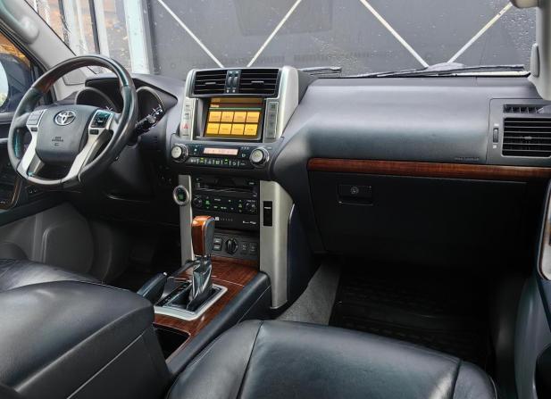 Toyota Land Cruiser Prado 150 Series с пробегом 2010 года, цена 1 999 000 рублей, 342432 км, внедорожник, Автокод Объявления