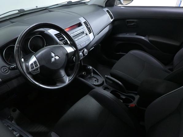 Mitsubishi Outlander II Рестайлинг с пробегом 2011 года, цена 1 040 000 рублей, 171141 км, внедорожник, Автокод Объявления