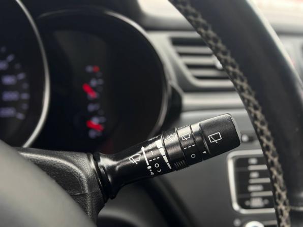 Kia Rio III Рестайлинг с пробегом 2016 года, цена 1 039 000 рублей, 133975 км, хэтчбек, Автокод Объявления