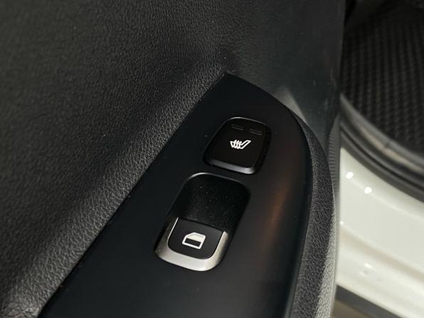 Kia Rio IV с пробегом 2017 года, цена 1 595 000 рублей, 99955 км, хэтчбек, Автокод Объявления
