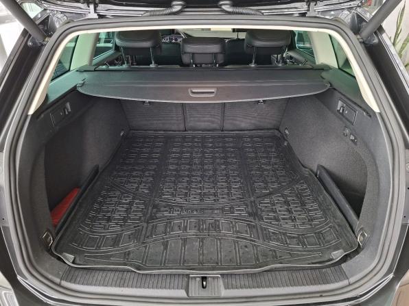 Volkswagen Passat B8 с пробегом 2019 года, цена 2 899 000 рублей, 96255 км, универсал, Автокод Объявления