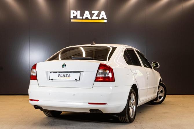 Skoda Octavia II (A5) Рестайлинг с пробегом 2012 года, цена 910 000 рублей, 231299 км, лифтбек, Автокод Объявления