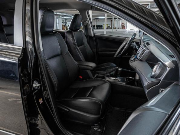Toyota RAV4 IV (XA40) Рестайлинг с пробегом 2019 года, цена 3 699 000 рублей, 41237 км, внедорожник, Автокод Объявления