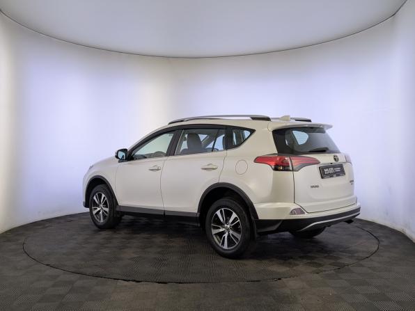 Toyota RAV4 IV (XA40) Рестайлинг с пробегом 2017 года, цена 2 325 000 рублей, 141570 км, внедорожник, Автокод Объявления