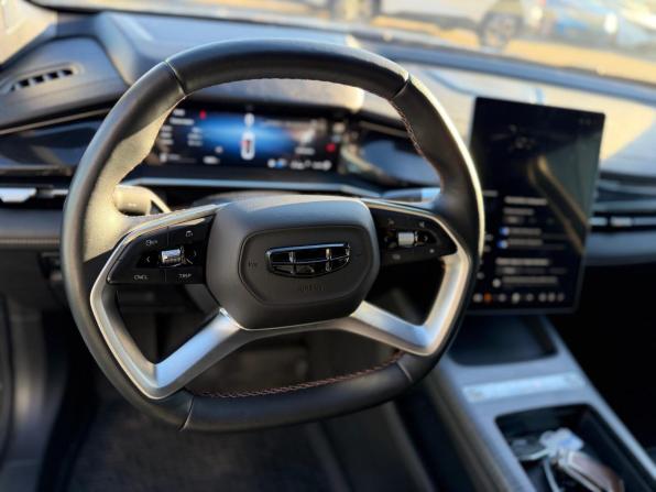Geely Preface I с пробегом 2024 года, цена 2 734 000 рублей, 14865 км, седан, Автокод Объявления