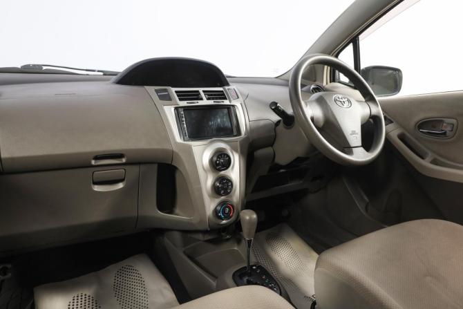 Toyota Vitz II (XP90) с пробегом 2010 года, цена 749 000 рублей, 157000 км, хэтчбек, Автокод Объявления