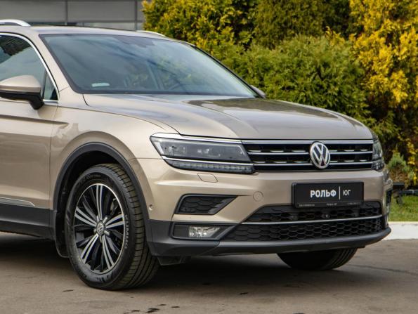 Volkswagen Tiguan II с пробегом 2017 года, цена 2 188 000 рублей, 104784 км, внедорожник, Автокод Объявления