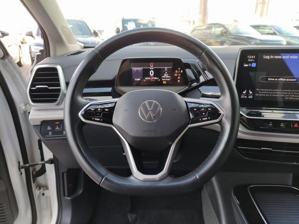 Volkswagen ID.6 с пробегом 2022 года, цена 3 100 000 рублей, 61174 км, внедорожник, Автокод Объявления
