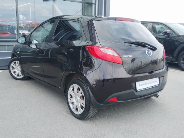 Mazda 2 II Рестайлинг (DE2) с пробегом 2010 года, цена 600 000 рублей, 193000 км, хэтчбек, Автокод Объявления