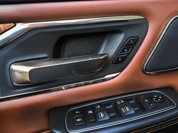 Ram 1500 IV (DS/DJ) с пробегом 2018 года, цена 6 870 000 рублей, 85312 км, offers.body_type.unknown, Автокод Объявления