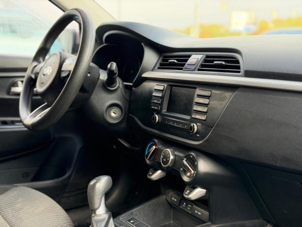 Kia Rio IV с пробегом 2018 года, цена 1 065 000 рублей, 124365 км, седан, Автокод Объявления