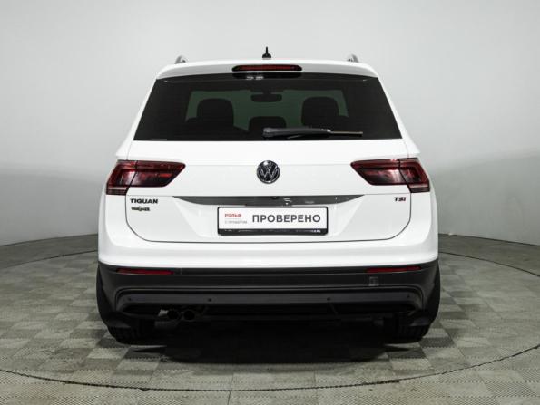 Volkswagen Tiguan II с пробегом 2017 года, цена 2 149 700 рублей, 126485 км, внедорожник, Автокод Объявления